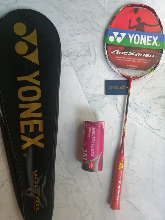 全新尤尼克斯羽毛球拍弓箭ARC11红色全碳...