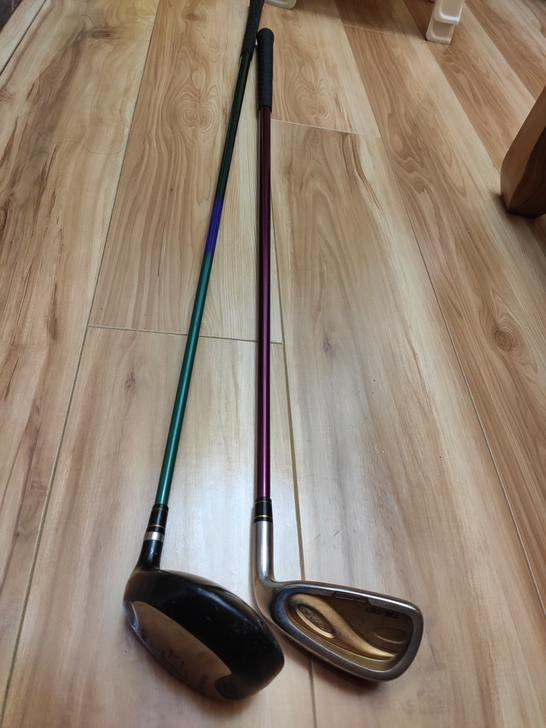 日本洪马高尔夫球杆两只支