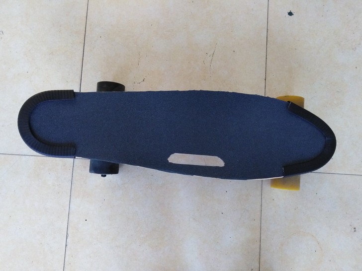 电动滑板 小鱼板 无线遥控 8新