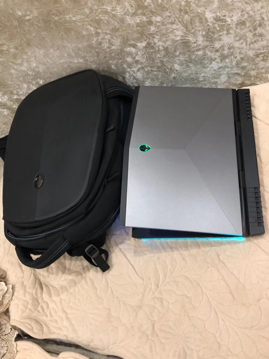 外星人15R4 处理器i7-8750六核十...