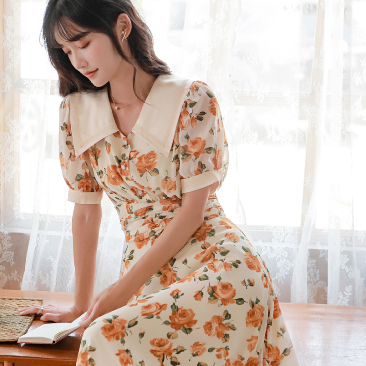 碎花长裙