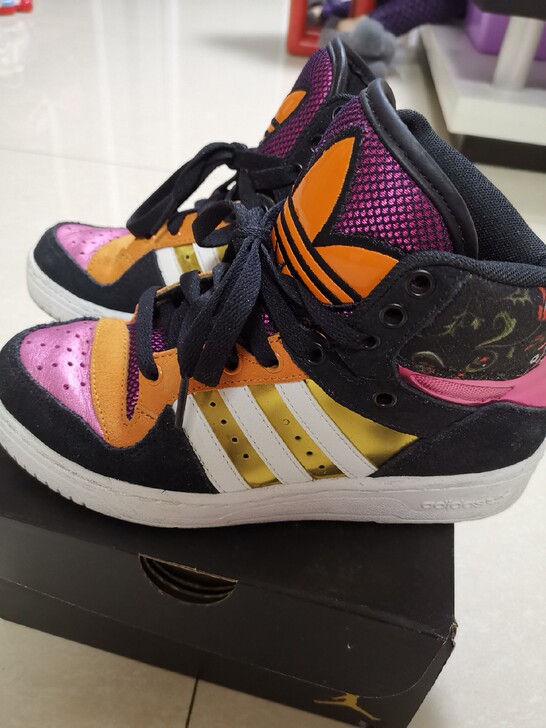 Adidas阿迪达斯三叶草女鞋新款运动鞋高...