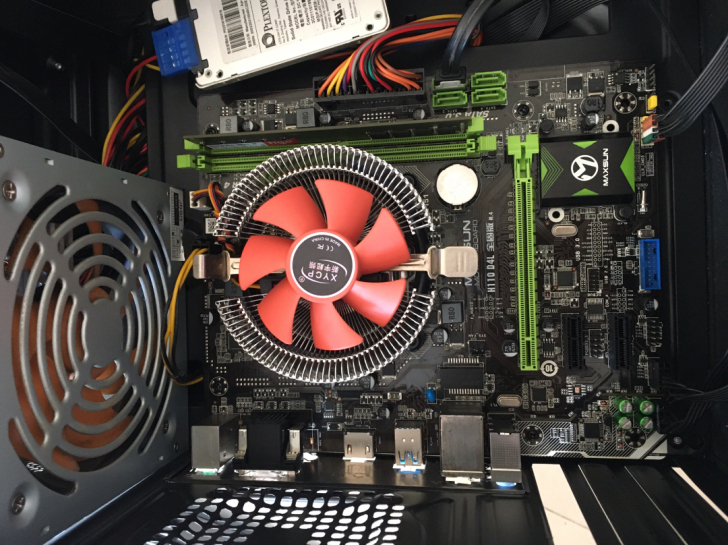 几乎全新的电脑主机，CPU：G4560  ...