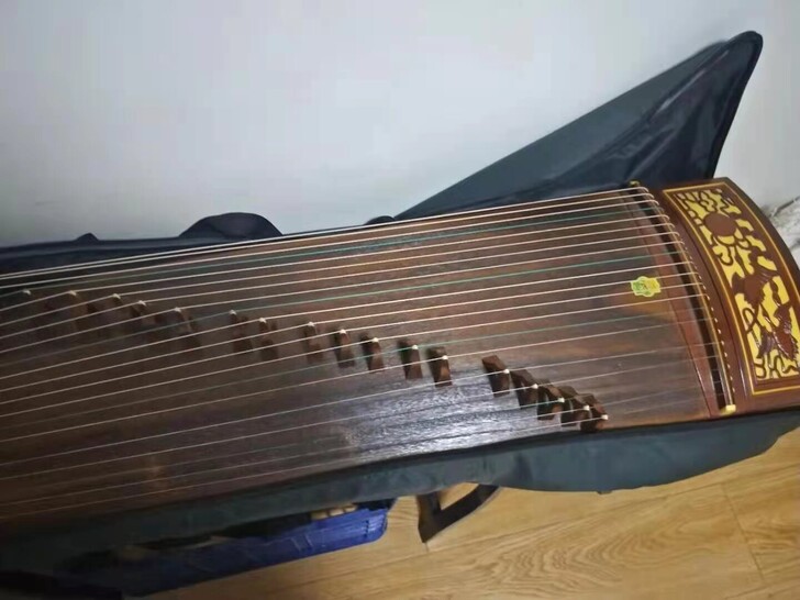 敦煌牌古筝694D