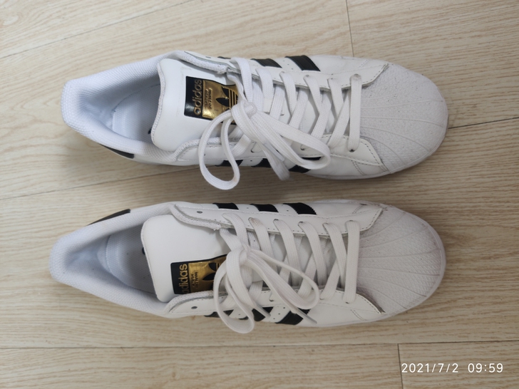 阿迪达斯金标经典贝壳鞋
