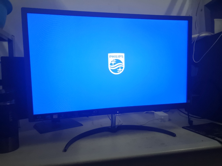 飞利浦27寸曲面显示器,型号279X6,参...