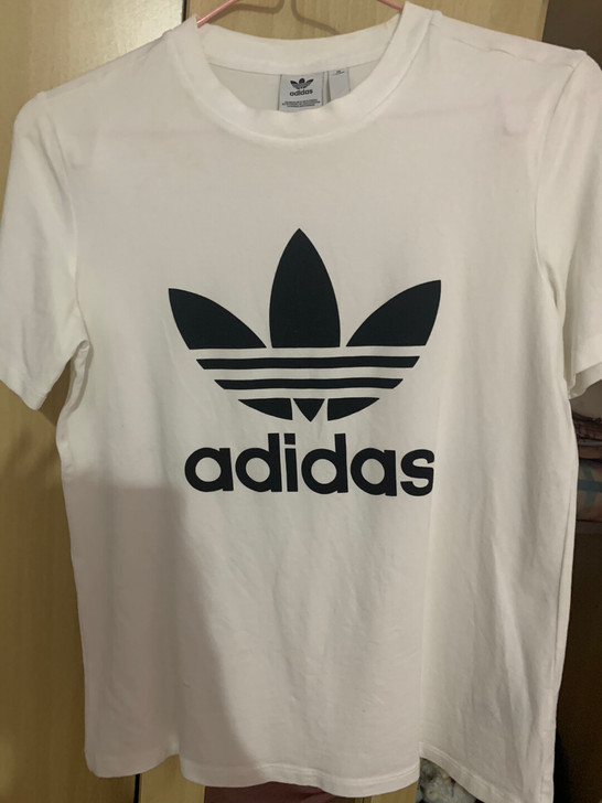 阿迪达斯三叶草经典白t  正品  尺码38...