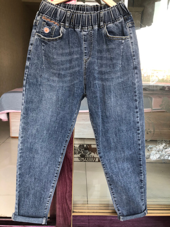 九九新女牛仔裤L码，偏小，我很喜欢这条裤子...