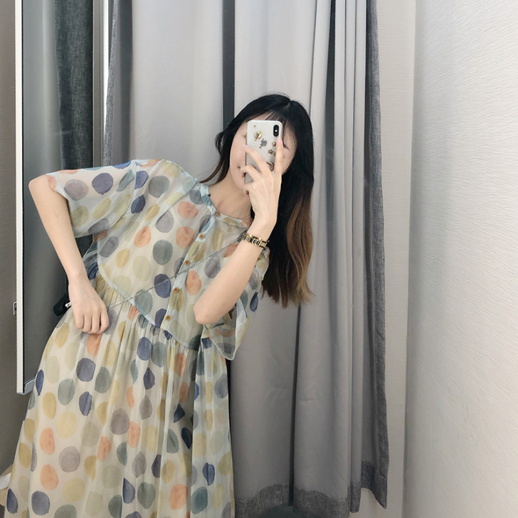 法式复古波点连衣裙2019流行裙子森系宽松...