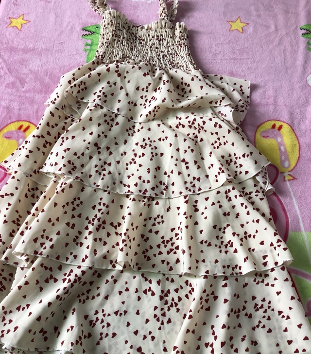 爱心印花中长款，收腰显瘦吊带连衣裙，全新，...