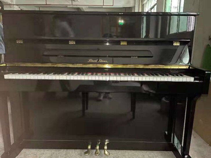 珠江118，16年生产的，孩子不学了，钢琴...