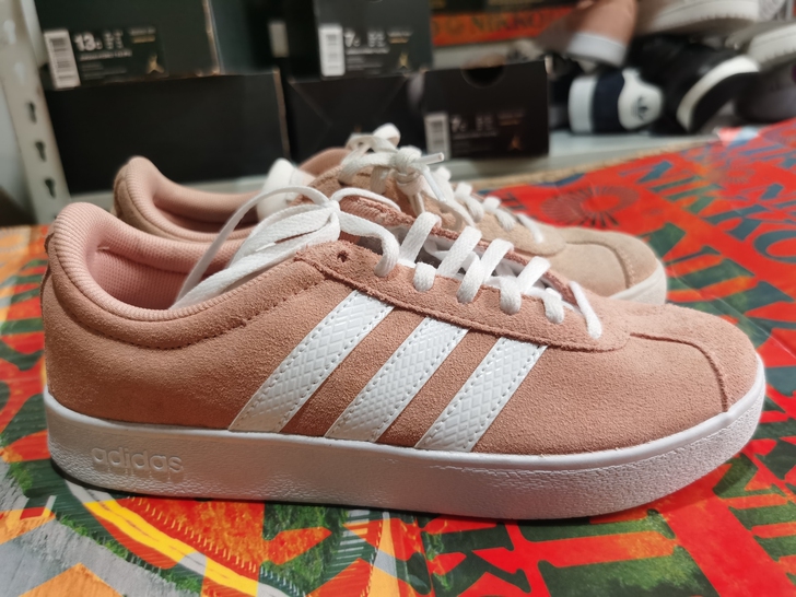 阿迪达斯女鞋正品秋季新款低帮鞋运动休闲帆布...