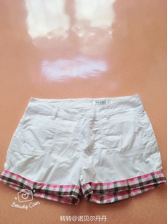 短裤,可以说是全新啦,穿了不到一天,本人腿...