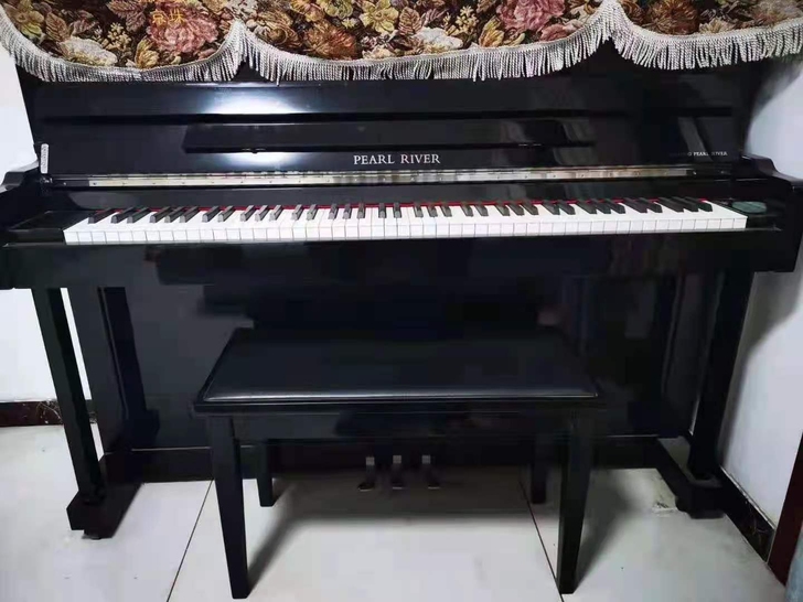 基本全新珠江钢琴转让