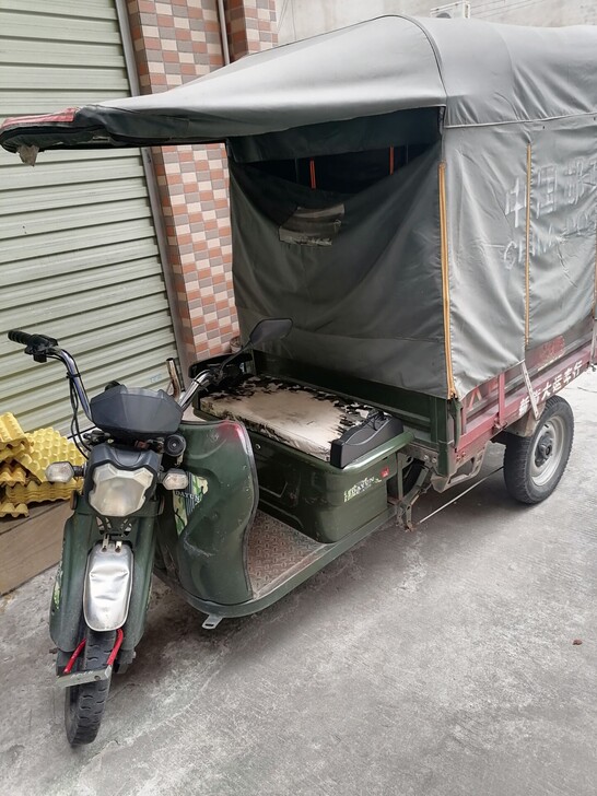 卖一辆大运电动三轮车，车箱1.6米，生意不...