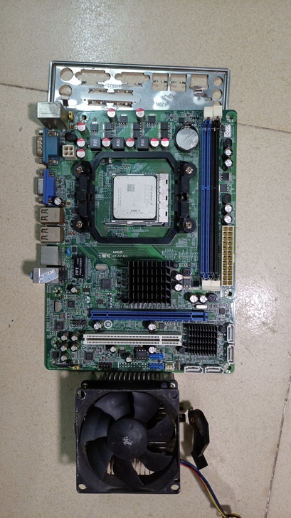 七彩虹CF-A7-MX主板+AMD速龙X4...