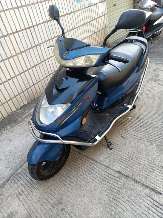 雅迪品牌女装踏板摩托车转让，125机头动力...