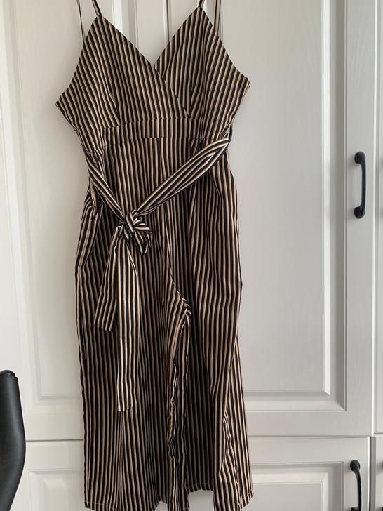 条纹连体裤，时尚个性，m码45包邮