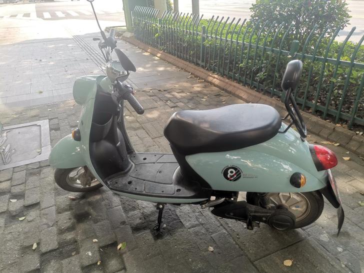 爱玛电动车，三档换速，很好开，1000元，...