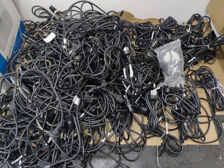 电脑电源线，惠普戴尔台式机显示器服务器原装...