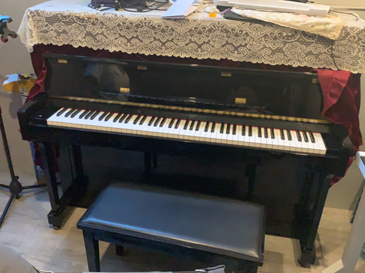 朱江钢琴 便宜出售