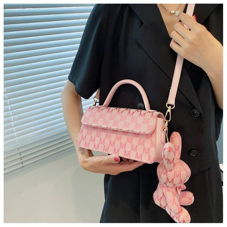 转让 一个法式斜挎包小方包