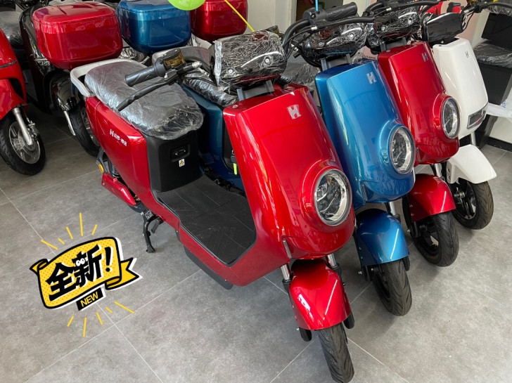 哈啰智能电动车，E13全国定位智能防盗新国...