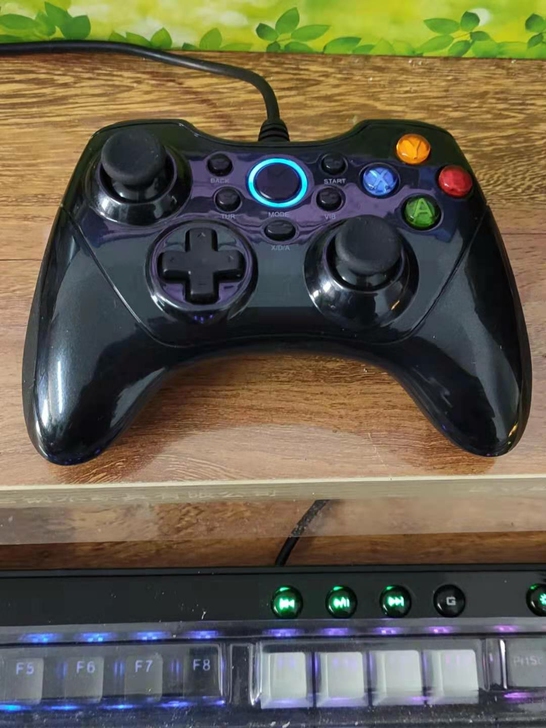 雷柏v600有线振动游戏手柄