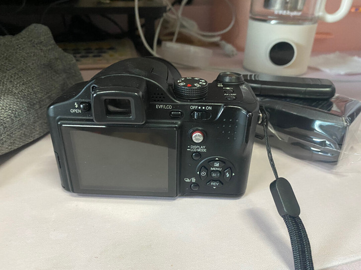 松下徕卡dmc-fz7小单反成色/介绍看图