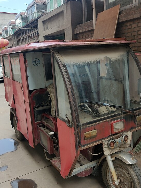 拉客大江三轮一手摩托车，水冷150