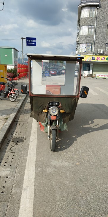 中国名牌金彭电动三轮车,车况完美!快递点备...