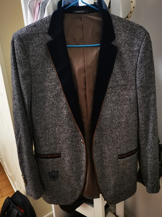休闲西服上衣xl一件，羊毛材质，适合175...