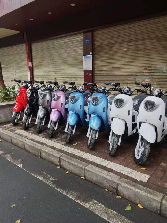 哈啰全智能电动车(全系标配六大智能科技。)