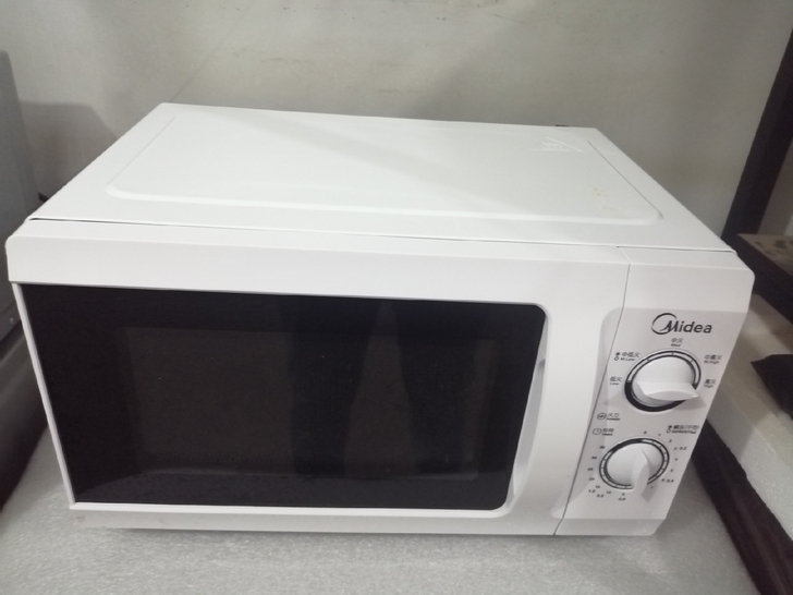 美的徽波炉,白色,全好,旋钮操作,玻璃盘均...