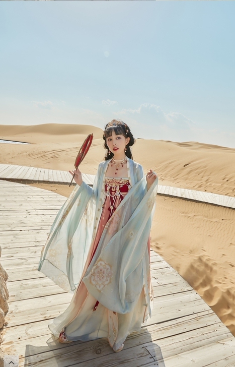 十三余小豆蔻儿鸾凤仙羽m码