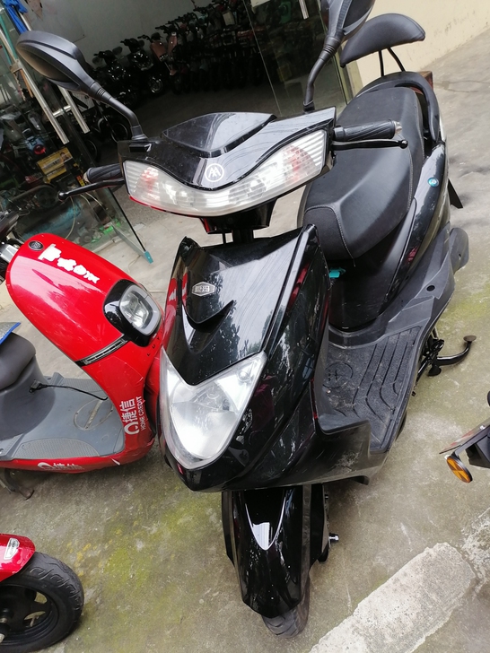 爱玛电动车出售