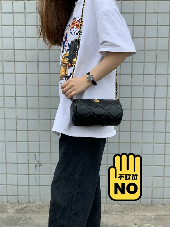 真皮牛皮枕头包 全新闲置新款软皮小包包时尚...