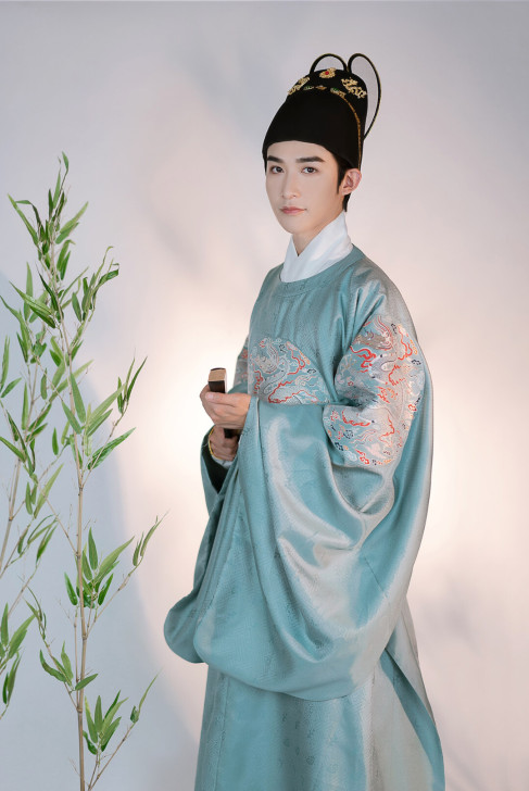 远山黛汉服 喜相逢情侣男款明制圆领大襟四团...