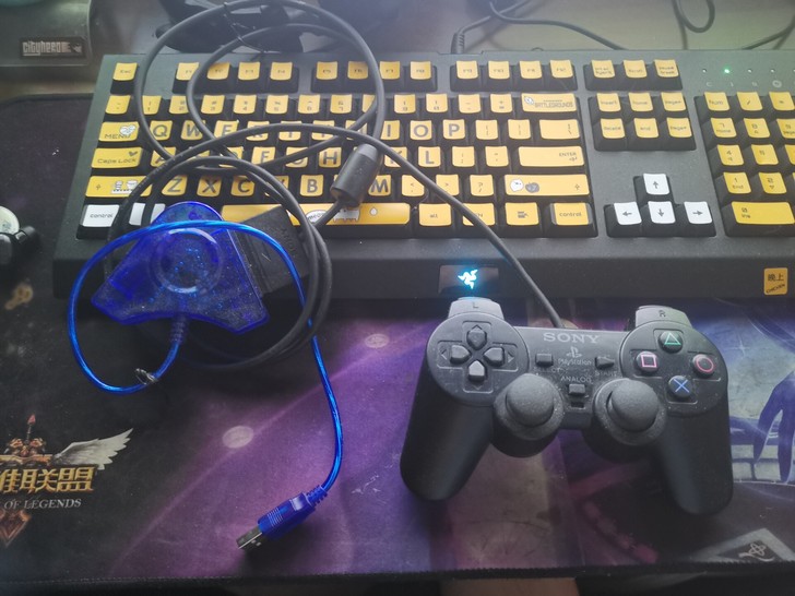 ps2游戏手柄 加usb转接器 出售后不退换