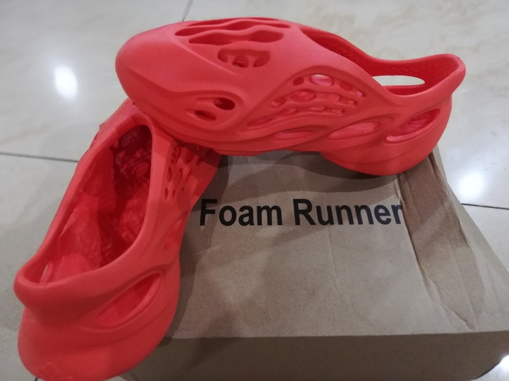 阿迪达斯/Adidas 阿迪达斯Yeezy...