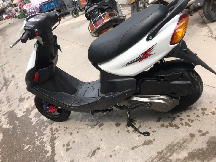 二手福喜和鬼火踏板摩托车，款式多多，价钱优...