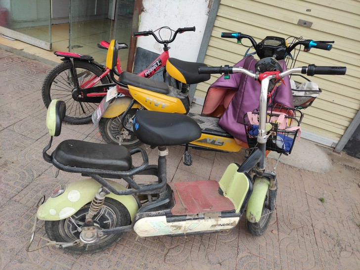 绿源电动车处理，正常使用，一辆绿源，电瓶新...