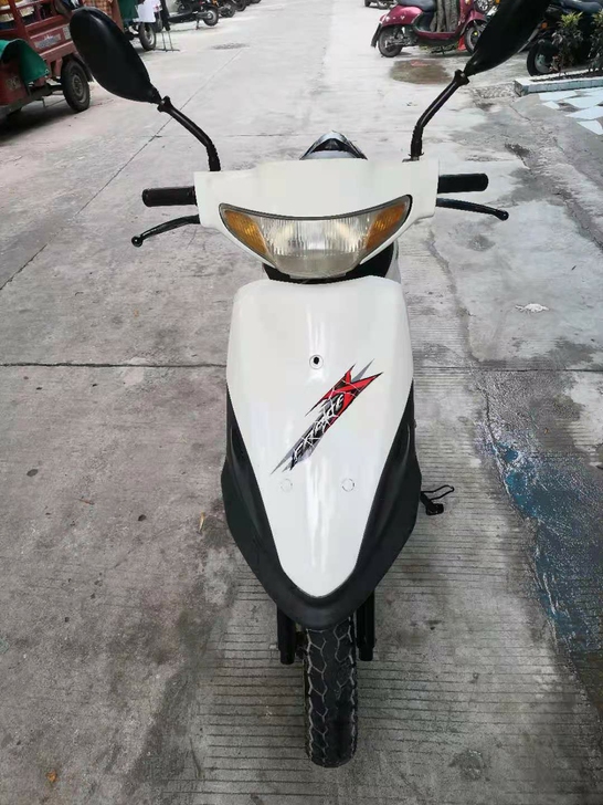 山洋牌子小踏板福喜125，九成新左右，没有...