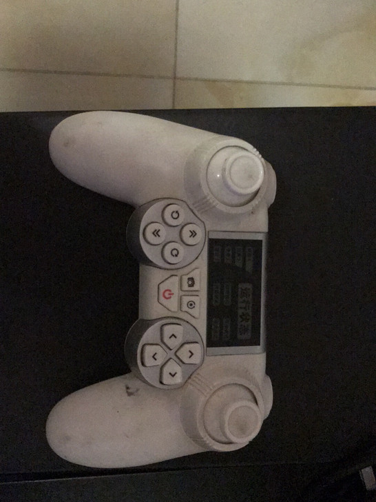 京东上购买的玩具飞机。  小孩拿出去玩。 ...