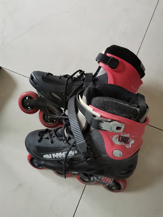 Flying Eagle 轮滑鞋，44码