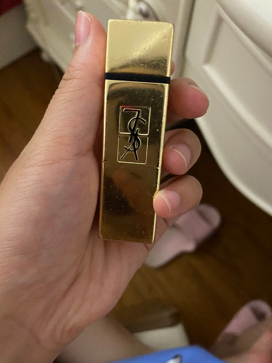 圣罗兰口红01号