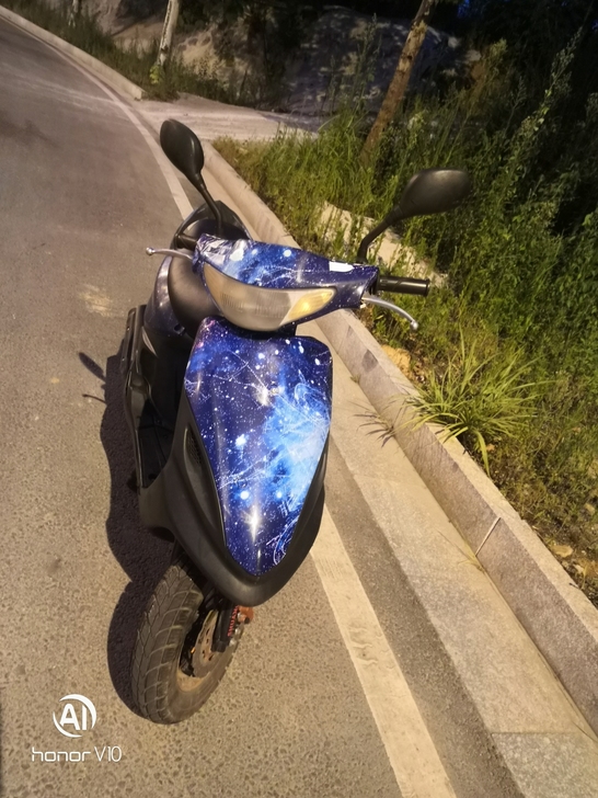 18年的精品天空蓝鬼火，手续齐全，喜欢的来...