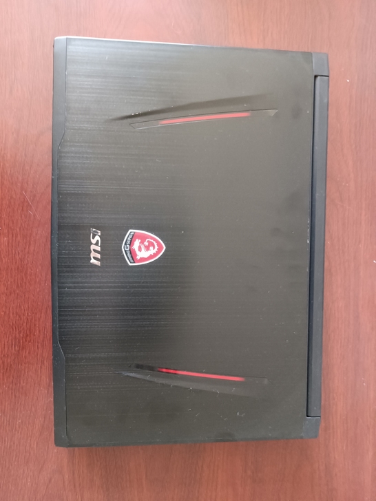 微星GT62VR游戏笔记本，实图