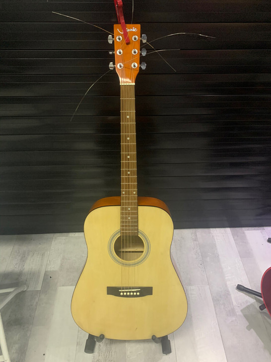 闲置吉他一把,天津鼓楼自提,其他地方可邮寄...