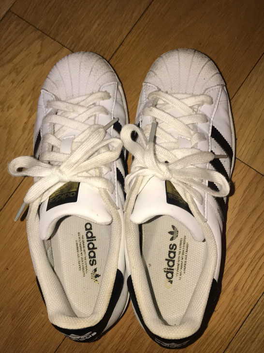 阿迪达斯金标贝壳鞋,38码,银泰专柜买的,...